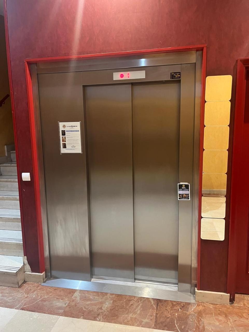 Wilson New Home Сен Дени Екстериор снимка